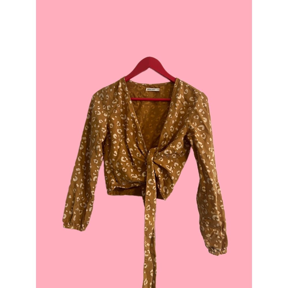 Marine Layer Brown Wrap Top size Small  🍂